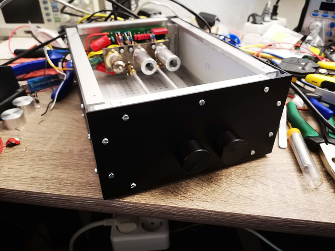 phono2.jpg.378a95df30c21c47d28ef1ff398f2aa7.jpg