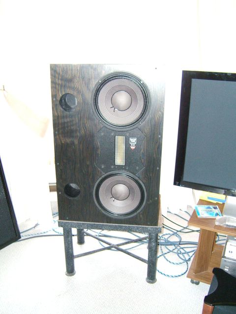 post-5-1176461186.jpg