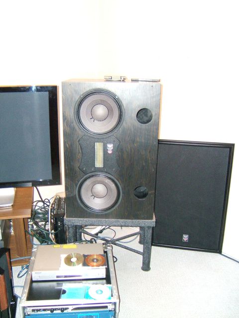 post-5-1176461229.jpg