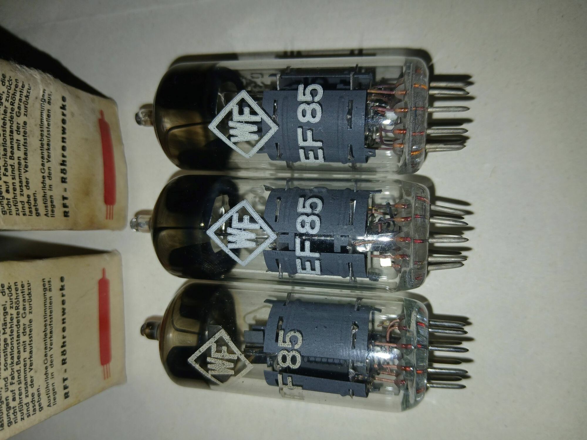 Радиолампы EF85