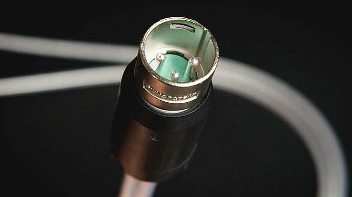 xlr-e-03-s.jpg.ace1362357b9cc9b7830f3daf84249d0.jpg