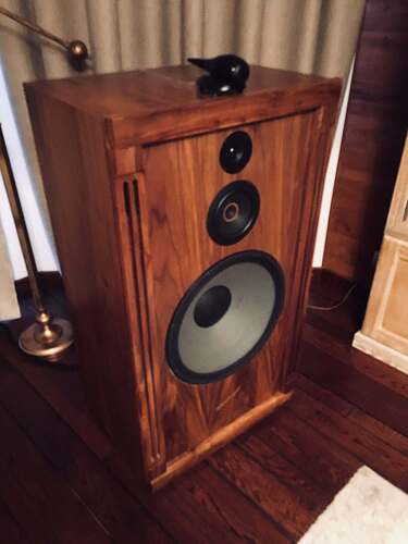 5a2d976604de3_aleksspeaker2.jpg.6dfcc2bd548dee1dc1e5e5e756e99fb7.jpg