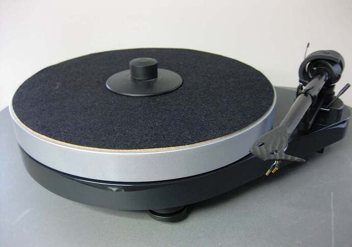 rpm-51-turntable-with-ortofon-mc-vivo-blue-cartridge.jpg.b8b43d0de9aa3c3dee95ad5b41d4e939.jpg