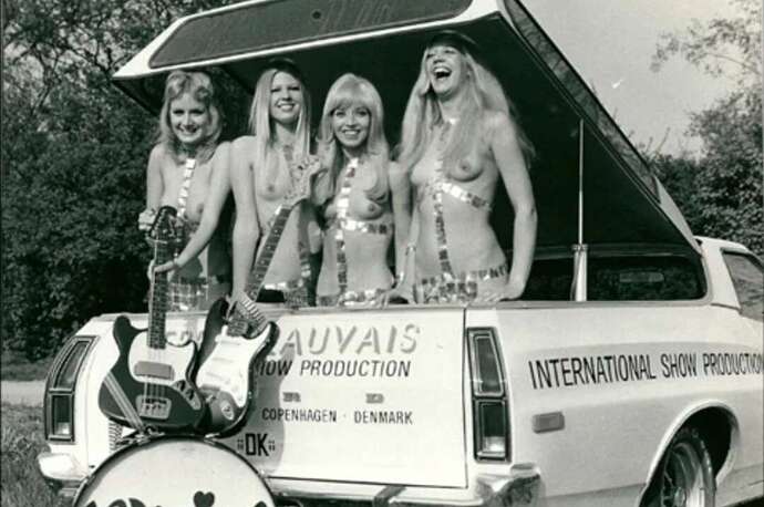 Hi-Fi girl 14