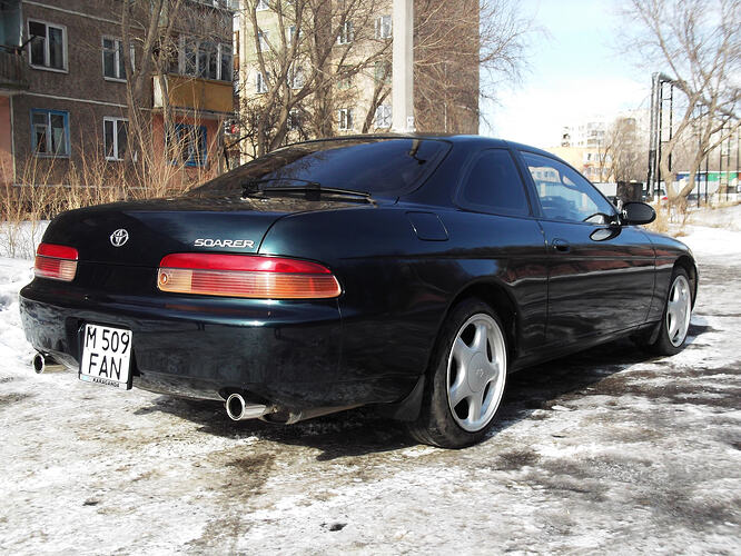 Toyota Soarer 4