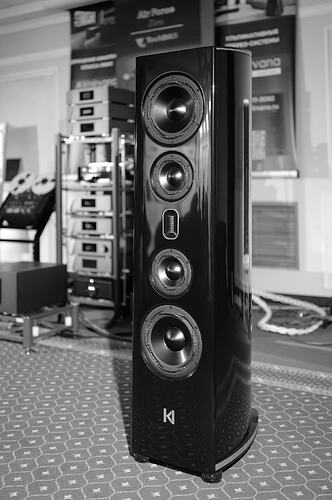 L1000452