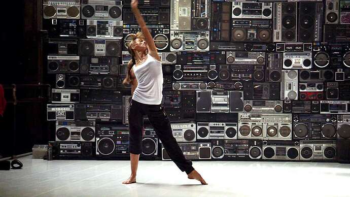 Hi-Fi girl 16