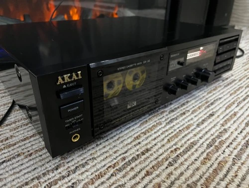 Akai, Gx 32