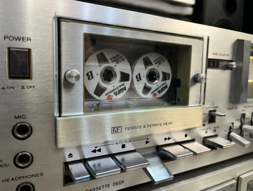 Sony, Tc u 4