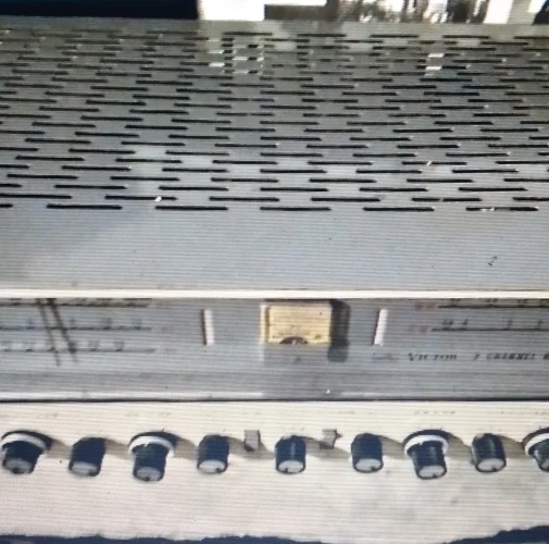 JVC, VICTOR 2 Channel Tube Amplifier
