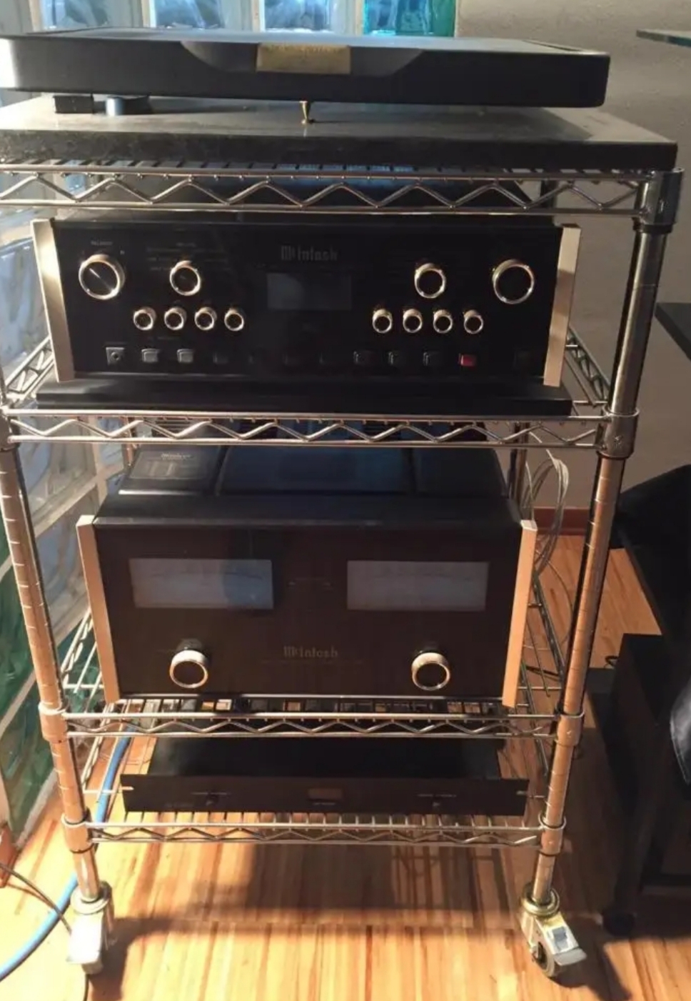 McIntosh, C42