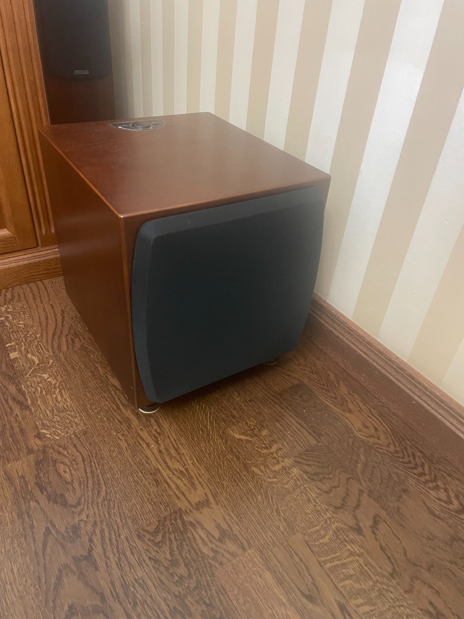Monitor Audio, Активный сабвуфер Monitor Audio Silver RXW12