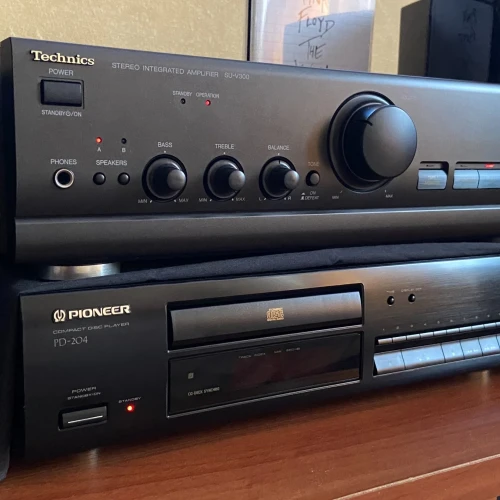 Technics, SU-V300