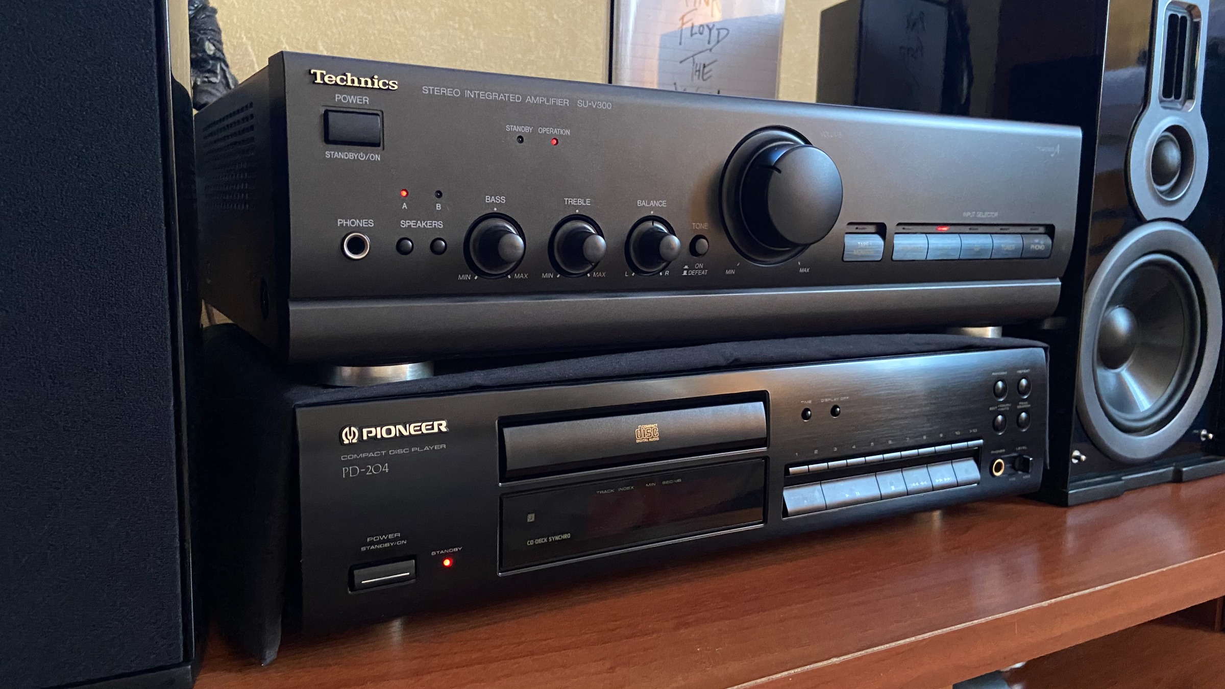 Technics, SU-V300