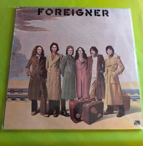 FOREIGNER"Foreigner" 1977