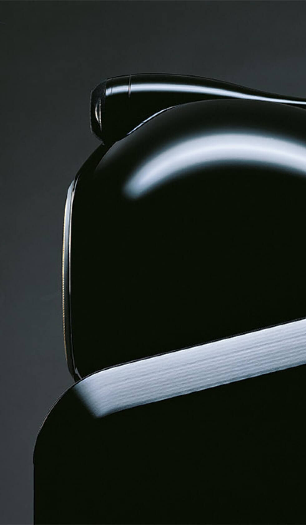 Bowers & Wilkins Nautilus 800 Series (1998)